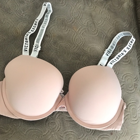 Victoria Secret Tshirt Push Up Full 